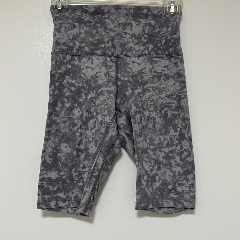 Lululemon Ice Gray Bike Shorts